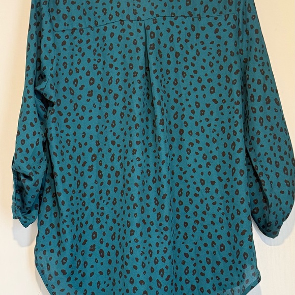 Teal Leopard Print Blouse - Picture 3 of 4